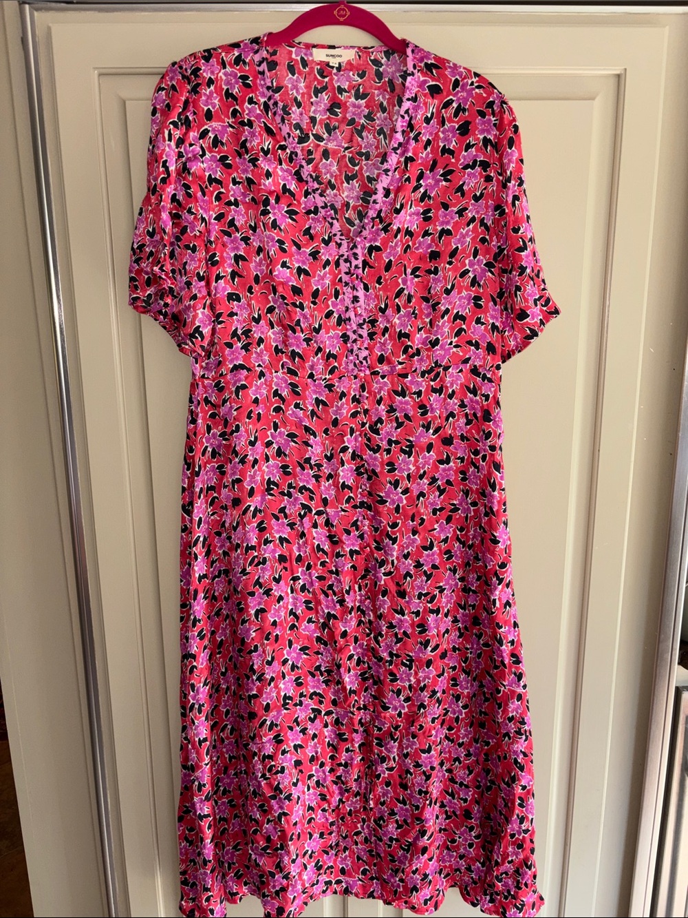 SUNCOO Pink and Black Floral midi Dress